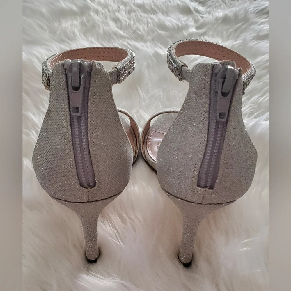 Nina Varetta Silver Bliss Heels with Glitter Sparkle Rhinestone Open Toe Size 10